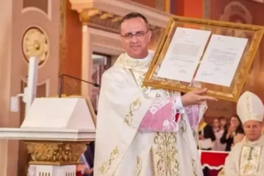 Imagem ilustrativa da imagem Ex-padre é preso por abuso sexual de ex-coroinhas no interior de São Paulo