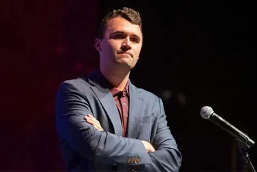 Imagem ilustrativa da imagem FBI diz ter encontrado provável arma que matou Charlie Kirk