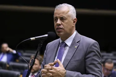 Imagem ilustrativa da imagem "Fala de Marcelo Santos me exclui", diz Evair