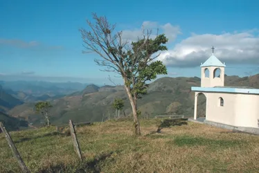 Imagem ilustrativa da imagem Fé e devoção a 800 metros de altitude em Alfredo Chaves