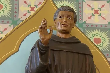 Imagem ilustrativa da imagem Festa para o primeiro santo brasileiro em Vila Velha
