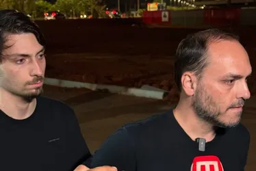 Imagem ilustrativa da imagem Filhos de Bolsonaro participam de vigília horas antes de julgamento do pai