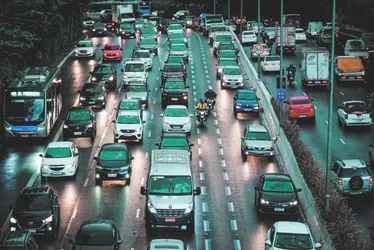 Imagem ilustrativa da imagem Fim da exigência de aulas para tirar carteira de motorista pode beneficiar 400 mil