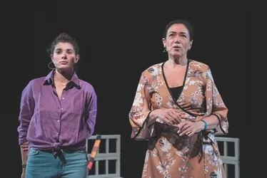 Imagem ilustrativa da imagem Fim de semana em Vitória tem peça com Lilia Cabral, rock e forró