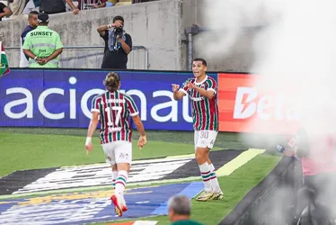 Imagem ilustrativa da imagem Fluminense supera Fortaleza com brilho de Serna e Fábio bate recorde de jogos