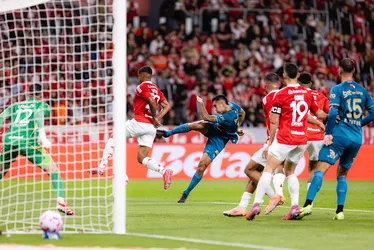 Imagem ilustrativa da imagem Fora de casa, Sport perde para o Inter e fica cada vez mais perto da Série B