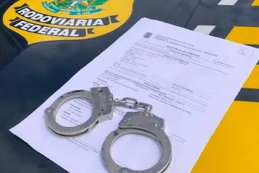 Imagem ilustrativa da imagem Foragido da Justiça é preso pela PRF em Viana