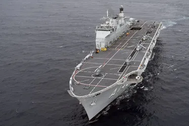 Imagem ilustrativa da imagem Forças Armadas vão usar navio de guerra da Marinha como base operacional na COP-30; veja fotos
