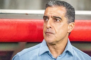 Imagem ilustrativa da imagem Fortaleza anuncia saída do técnico português Renato Paiva