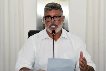 Imagem ilustrativa da imagem Frota tem mandato de vereador cassado por associar Jean Wyllys a pedofilia