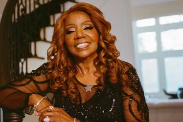Imagem ilustrativa da imagem Gloria Gaynor, de 'I Will Survive', faz doação para partido de Donald Trump
