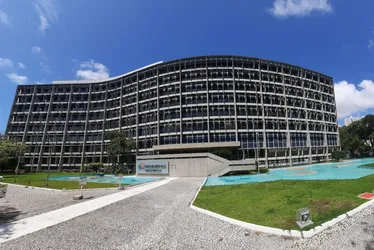Imagem ilustrativa da imagem Governo de Pernambuco desapropria prédio da Neoenergia no Recife