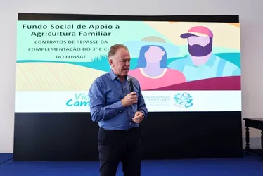 Imagem ilustrativa da imagem Governo do ES assina contratos de R$ 6 milhões para fortalecer agricultura familiar