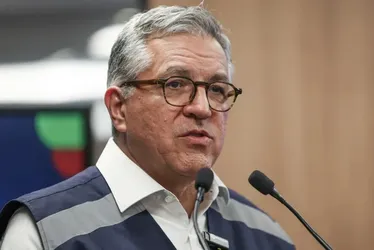 Imagem ilustrativa da imagem Governo vai comprar 150 mil antídotos contra intoxicação por metanol