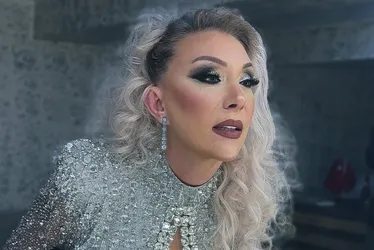 Imagem ilustrativa da imagem Güllü, famosa cantora turca, morre ao cair do 6º andar de prédio