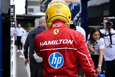 Imagem ilustrativa da imagem Hamilton diz ser ‘completamente inútil’ e dá sugestão chocante à Ferrari