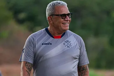 Imagem ilustrativa da imagem Hélio dos Anjos levou o Náutico ao caminho certo