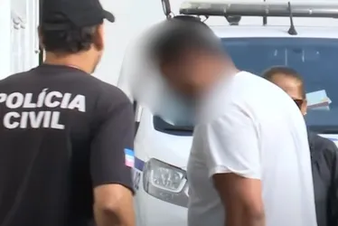 Imagem ilustrativa da imagem Homem agride companheira com pedrada na cabeça em casa de show de Vila Velha