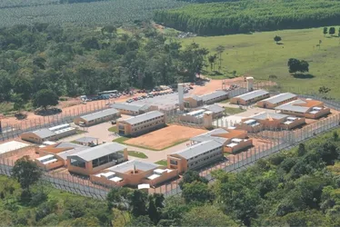 Imagem ilustrativa da imagem Iases abre concurso com 1.008 vagas e salários de até R$ 8,3 mil no ES