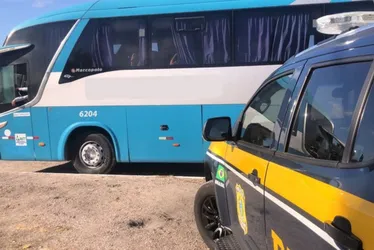 Imagem ilustrativa da imagem Idoso é detido por importunação sexual dentro de ônibus na BR-232, em Sertânia