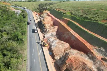 Imagem ilustrativa da imagem Interdição total de trecho da BR-101 para obras é remarcada; veja nova data