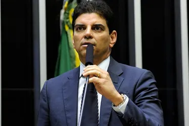 Imagem ilustrativa da imagem 'Já era, morreu, morte matada', diz relator na Câmara sobre PEC da Blindagem