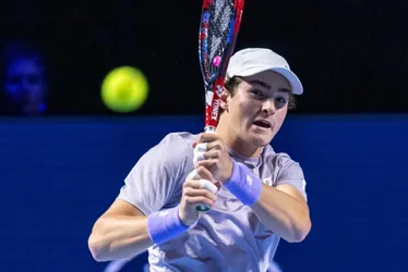 Imagem ilustrativa da imagem João Fonseca vence espanhol e atinge maior final da carreira no ATP 500 da Basileia