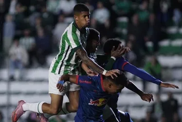 Imagem ilustrativa da imagem Juventude volta a vencer após, respira no Z-4 e aumenta crise no Red Bul Bragantino