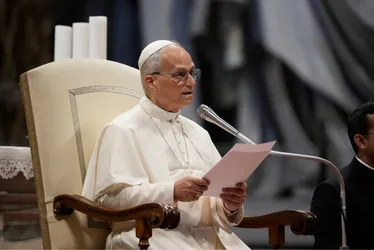 Imagem ilustrativa da imagem Após vetar Maria como salvadora, papa descarta aparições de Cristo na França