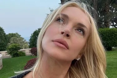 Imagem ilustrativa da imagem Lindsay Lohan desabafa sobre perseguição da mídia nos anos 2000: 'assustador'