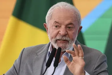 Imagem ilustrativa da imagem Lula descarta desafiar EUA, mas diz que Brasil não é republiqueta