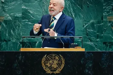 Imagem ilustrativa da imagem Lula diz que regulação de big techs evita “terra sem lei” na internet