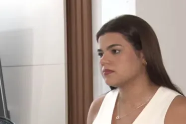 Imagem ilustrativa da imagem Mãe diz ter sido agredida por ex na frente de filho com microcefalia; pai rebate