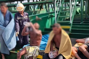 Imagem ilustrativa da imagem Mais de 72 horas à deriva: grupo de pescadores é resgatado após três dias no mar