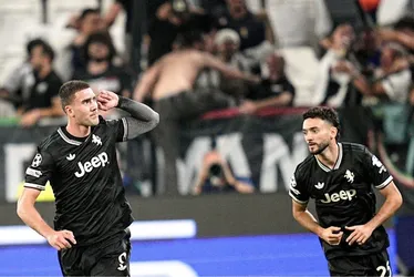Imagem ilustrativa da imagem Mbappé faz 2 e Real Madrid vira sobre Marselha na Champions; Juventus busca empate