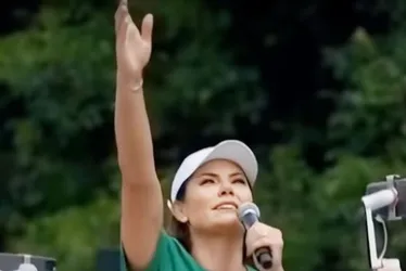 Imagem ilustrativa da imagem Michelle Bolsonaro processa Joice Hasselmann por chamá-la de “amante”