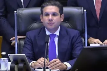 Imagem ilustrativa da imagem Motta faz ofensiva após motim e determina aceleração da indicação de emendas