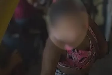 Imagem ilustrativa da imagem Mulher que explorou sexualmente as filhas e depois abandonou é presa no ES