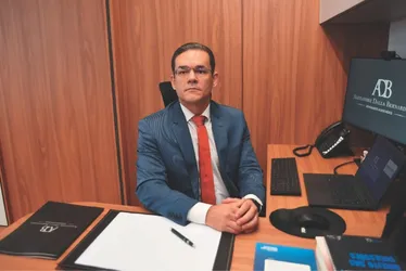 Imagem ilustrativa da imagem Mulheres brigam na Justiça para não pagar dívidas dos maridos