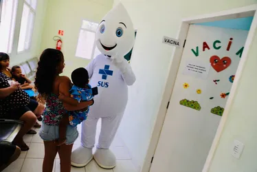 Imagem ilustrativa da imagem Mutirão com 20 tipos de vacina para atualizar caderneta