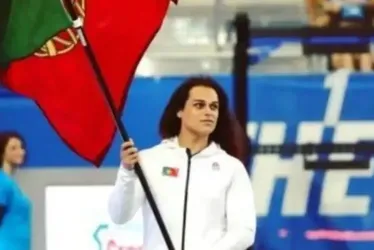 Imagem ilustrativa da imagem Nadadora transgênero é suspensa por 5 anos após se recusar a fazer teste