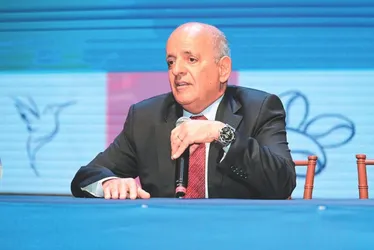 Imagem ilustrativa da imagem “Não é tempo para ficar em silêncio”, diz ex-presidente da OAB em congresso no ES