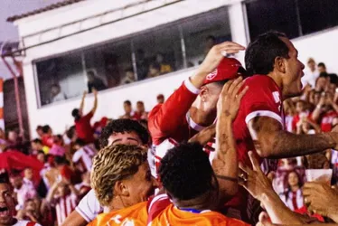 Imagem ilustrativa da imagem Náutico busca classificação antecipada contra Londrina em duelo pela Série C