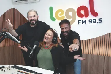Imagem ilustrativa da imagem No Dia do Rádio, equipe da Rede Tribuna mostra força