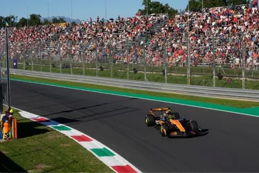 Imagem ilustrativa da imagem Norris desbanca a Ferrari e lidera o 2º treino livre do GP da Itália de F-1
