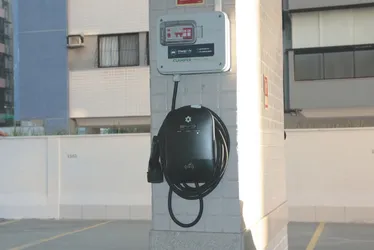 Imagem ilustrativa da imagem Nova diretriz traz regras para carregadores de carro elétrico em condomínios