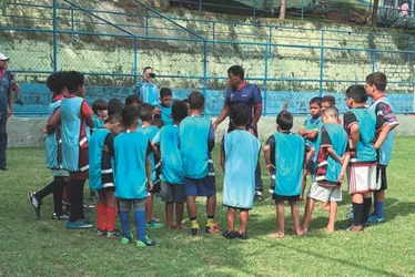 Imagem ilustrativa da imagem Nova escolinha de futebol em parceria com o Vitória FC