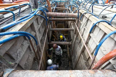 Imagem ilustrativa da imagem Obra emergencial de esgoto altera trânsito no Centro do Recife