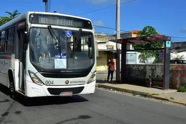 Imagem ilustrativa da imagem Obras no bairro de Candeias promovem mudanças no trânsito de Jaboatão. Confira:
