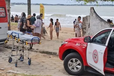 Imagem ilustrativa da imagem Onze banhistas são arrastados por correnteza e resgatados em Guarapari